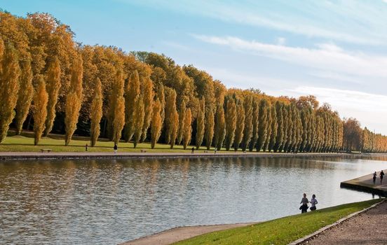 park of sceaux (Hauts de Seine France), Grand Canal and joggers