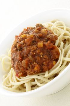 Spaghetti Bolognese delicious classic pasta recipe, with fresh chunky and delicious pasta sauce with beef, pork, lots of vegetables and tons of flavor. 