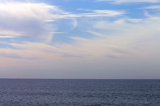 beautiful calm ocean horizon