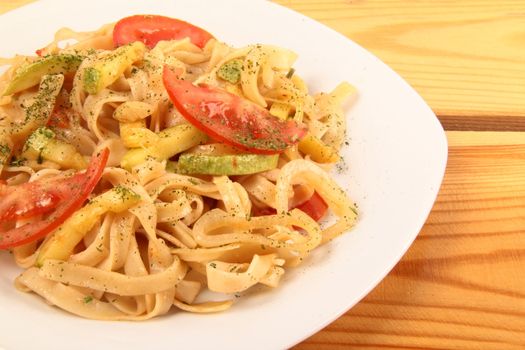 Pasta with tomatoes and pancetta
