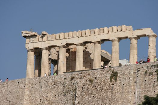 tourists visiting parthenon athens greece