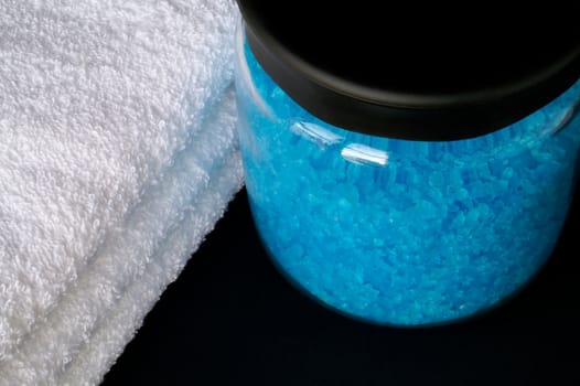 Blue bath salt and towels (1)