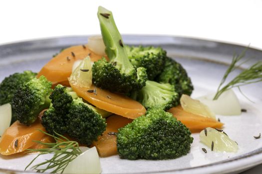 Broccoli carrot salad with rosemary and vinaigrette
