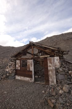 Abandoned shack in the desert