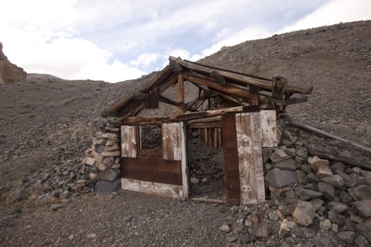 Abandoned shack in the desert