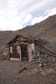Abandoned shack in the desert