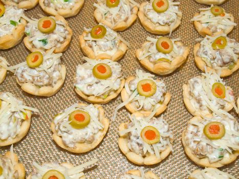 Cheesy Festive Sausage Cups as Holiday Appetizers