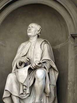 Statue of the famous architect Bruneleschi - Florence.Statue of the famous architect Bruneleschi nearby the Duomo, Florence