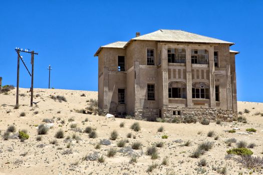 house in ruins at kolmanskop ghost town near luderitz namibia africa
