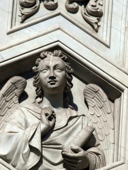 Florence - Reachness of details on the facade Duomo