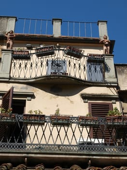 Florence - old building nerby Ponte Vechio 