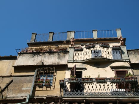 Florence - old building nerby Ponte Vechio 