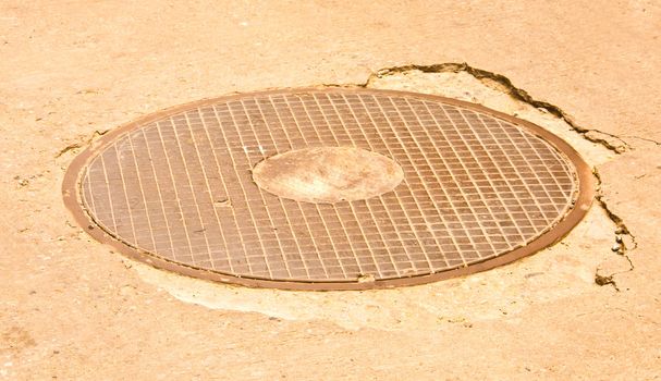 Cover the drain on the road surface.