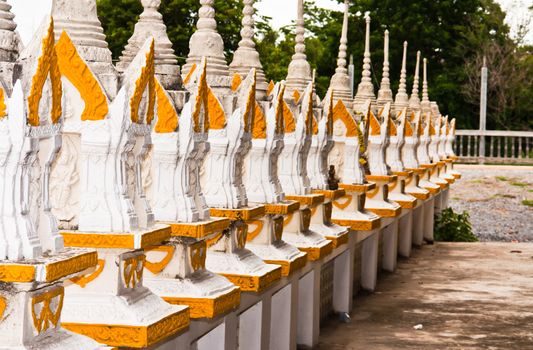 The beauty of the corridors. The Thai temple architecture.