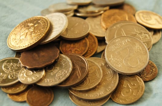 Many coins of many states