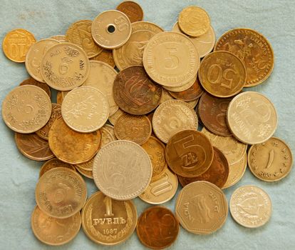 Many coins of many states