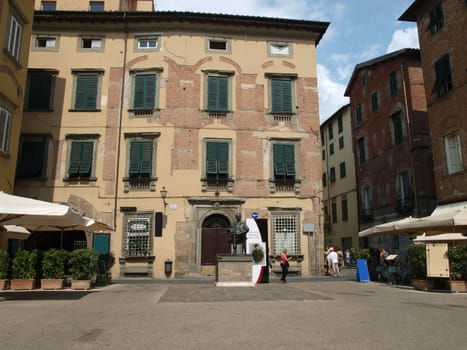 Lucca - Picturesque and antique architecture of city center