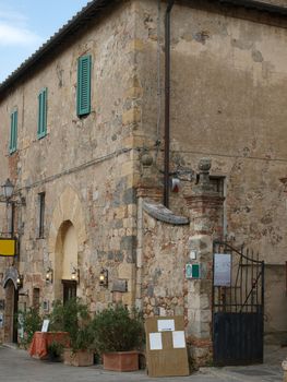  Monteriggioni, medieval village in Tuscany