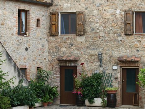  Monteriggioni, medieval village in Tuscany
