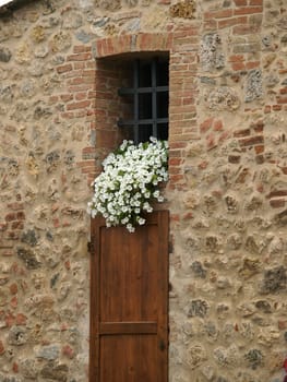  Monteriggioni, medieval village in Tuscany