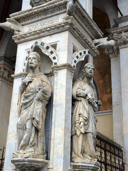 Siena - wonderfully decorated Capella di Piazza at Palazzo Pubblico