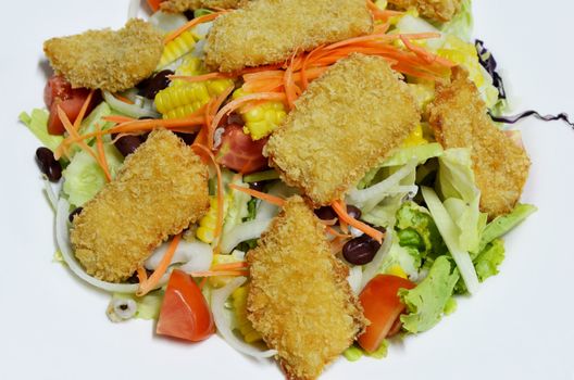  pork cutlet with healthy vegetable salad