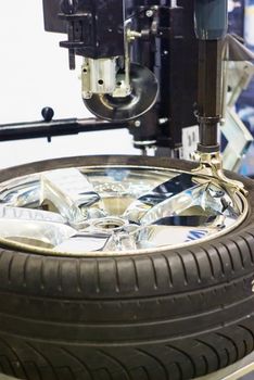 wheel repair in auto service station 