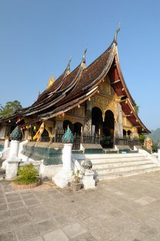 The highlight of the visit to the city of Luang Prabang is inevitable to visit Wat Xieng Thong, 