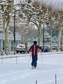 Cross-country skiing: young 