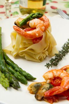 pasta with shrimp, mussels and fresh asparagus