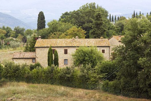 typical tuscan house