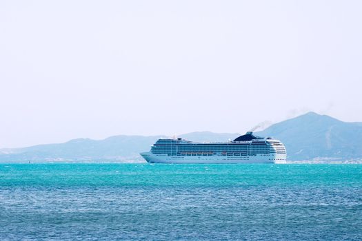 Big cruise liner goes into the open sea