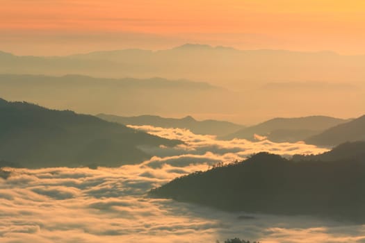 Huay Nam Dung. Beutiful Sunrise with sea of mist in the Northern of Thailand