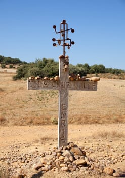 Cross on the field on the way to St. James