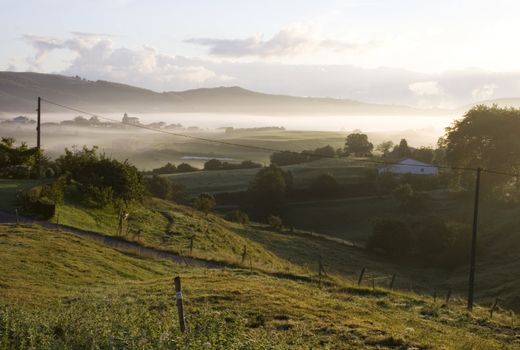 Guemec, Sunrise in the spanish countryside