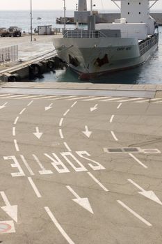 Photo of the Ship in the pier