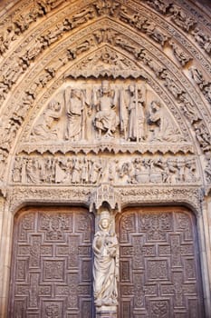 View of Virgin Mary statue on the Leon Cathedral, Spain
