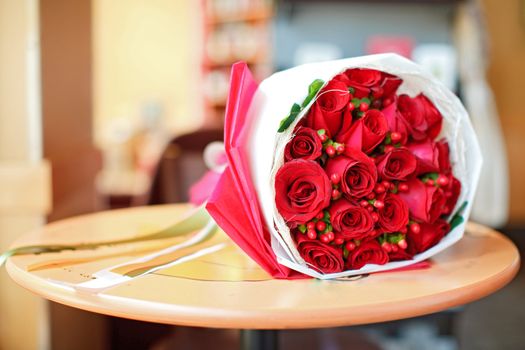 rose bouquet using in wedding or any greeting ceremony