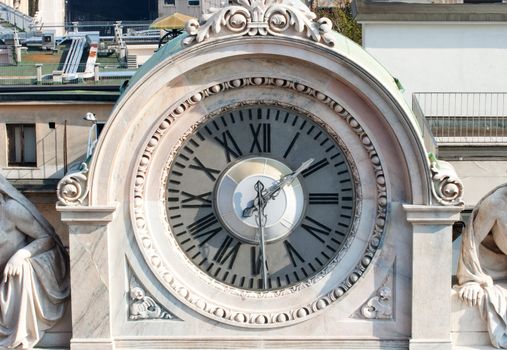 Clock, marble sculpture - Milan