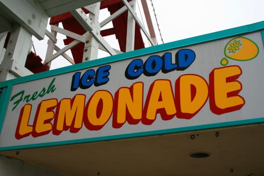 Close up of a lemonade sign.
