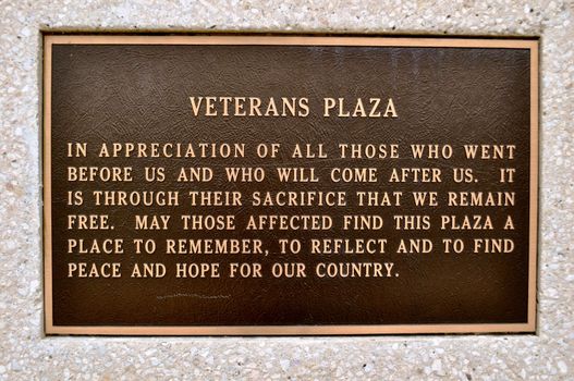 Sign Veterans Plaza Waco