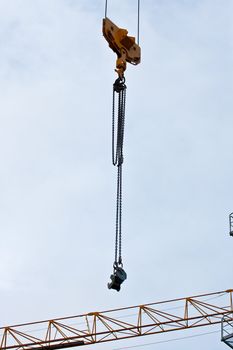 Chain hanging from the crane