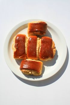 Close up of a nazook pastry on a plate.