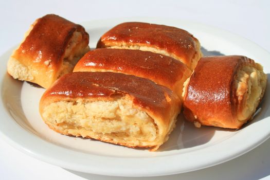Close up of a nazook pastry on a plate.