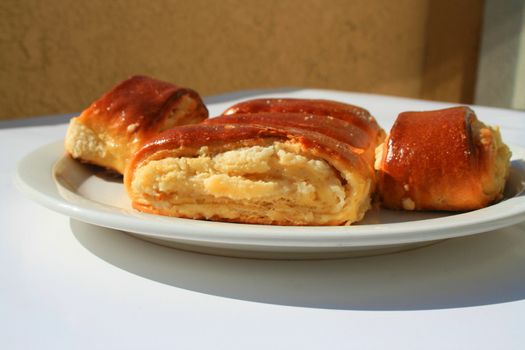 Close up of a nazook pastry on a plate.