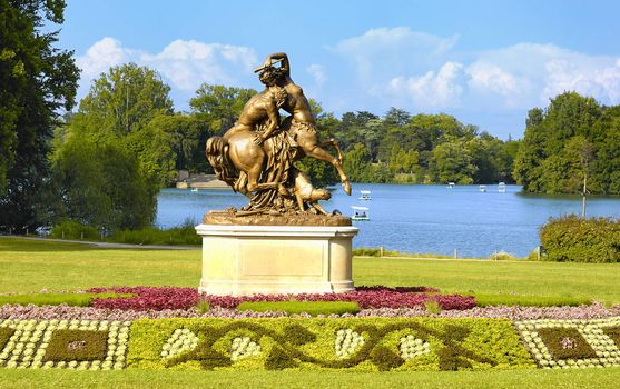 park view of the head of gold and the famous ake in summer