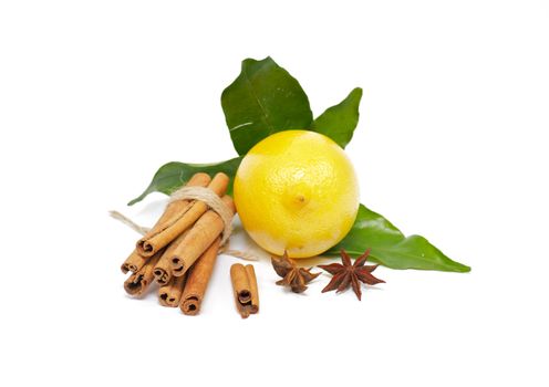 Lemon with cinnamon and anise