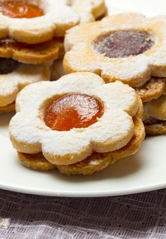 biscuits with jam