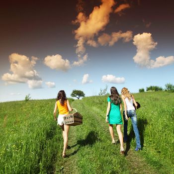 very fun girlfriends on picnic 