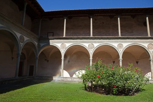 Internal courtyard of basilica Santa Croce in Florence, Italia. 